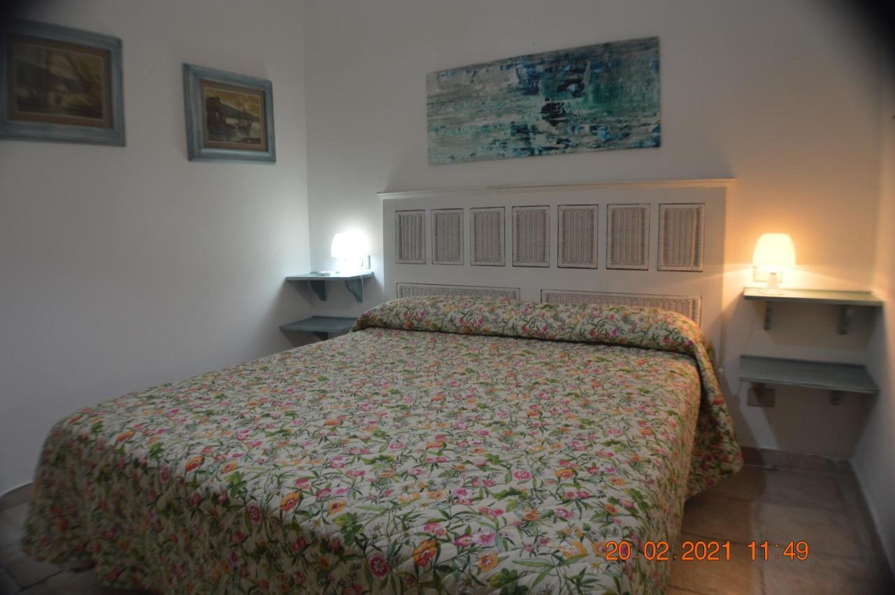 Villa Rosetta Chia Luaran gambar